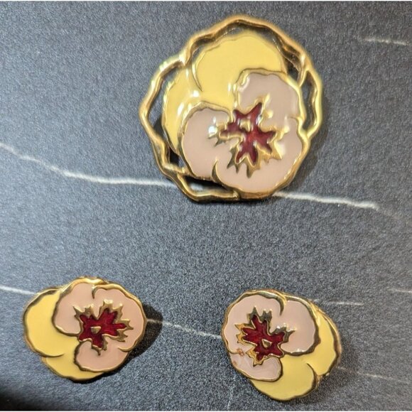 Vintage Enamel Pansy Brooch & Clip-On Earrings Set Yellow Floral Gold-Tone Acces - Picture 1 of 5